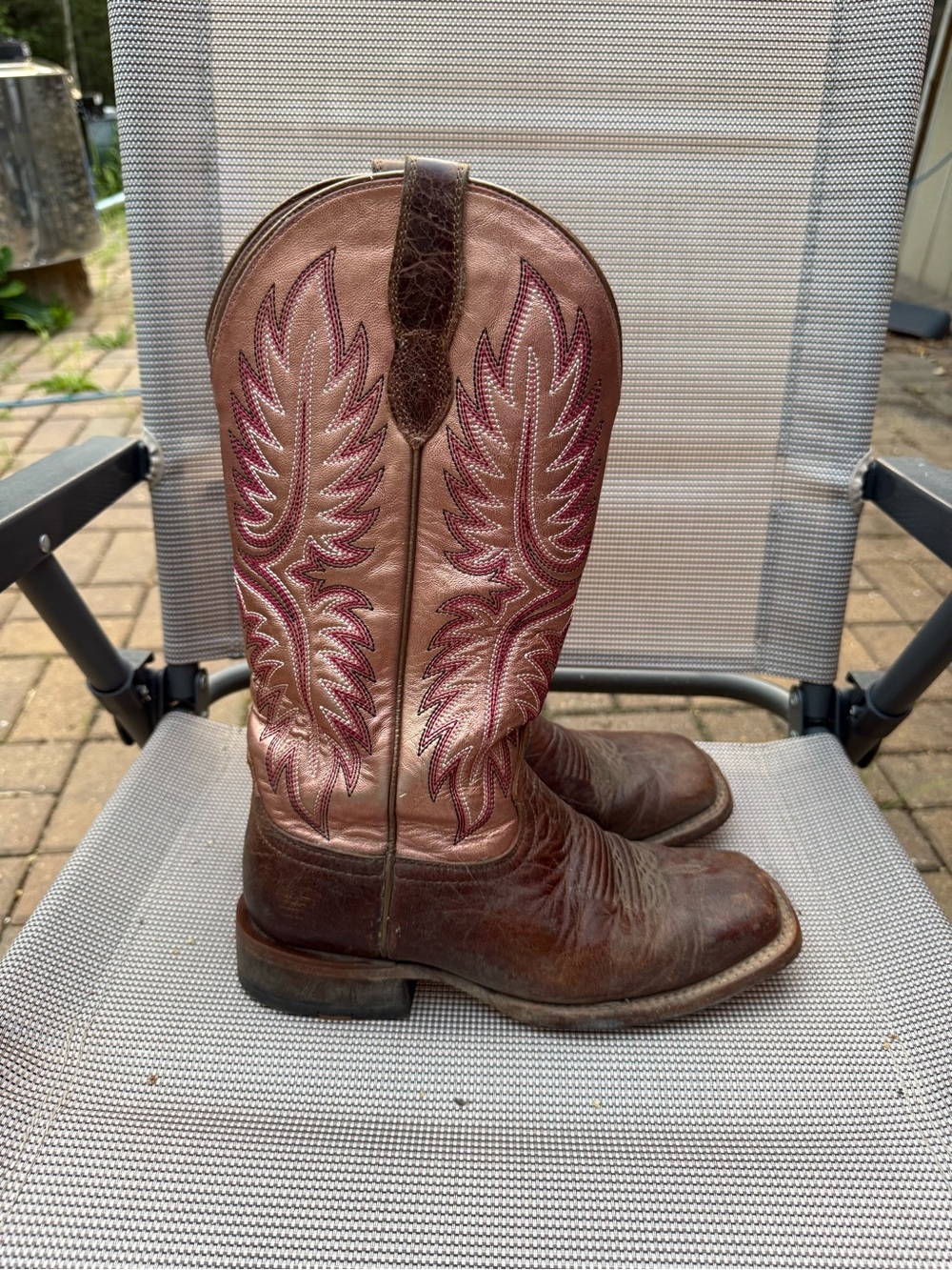 Ariat Brown Leather Women's Western Heeled Boots with Pink Stitching